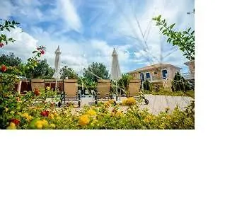Casa Di Luna Λουρδάτα