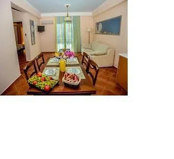 Ξενοδοχείο με διαμερίσματα Casa Di Luna Λουρδάτα